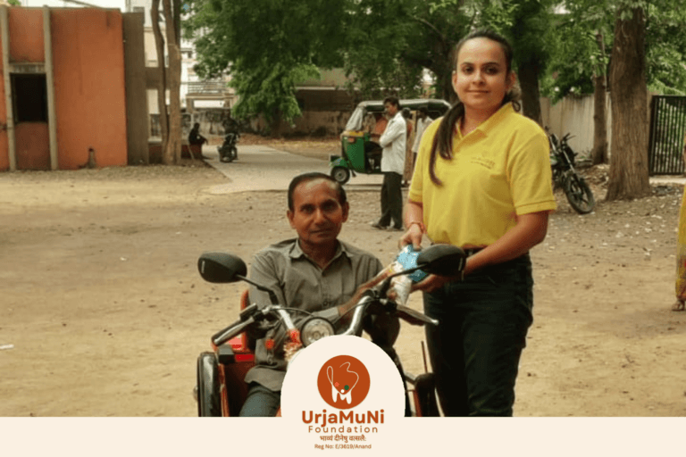 120 विधवाओं और निराश्रित व्यक्तियों को राशन किट का वितरण