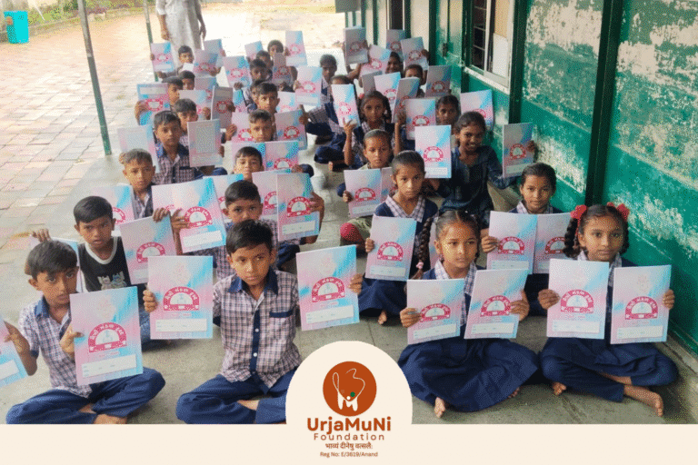 पंचमहल जिले के 9 गांवों के 1,200 छात्रों को ऊर्जामुनि फाउंडेशन की शैक्षिक सहायता