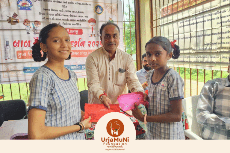 वैज्ञानिक प्रदर्शनन – 2025 में बाल वैज्ञानिकों का उत्साहवर्धन ऊर्जामुनि फाउंडेशन द्वारा सम्मानित